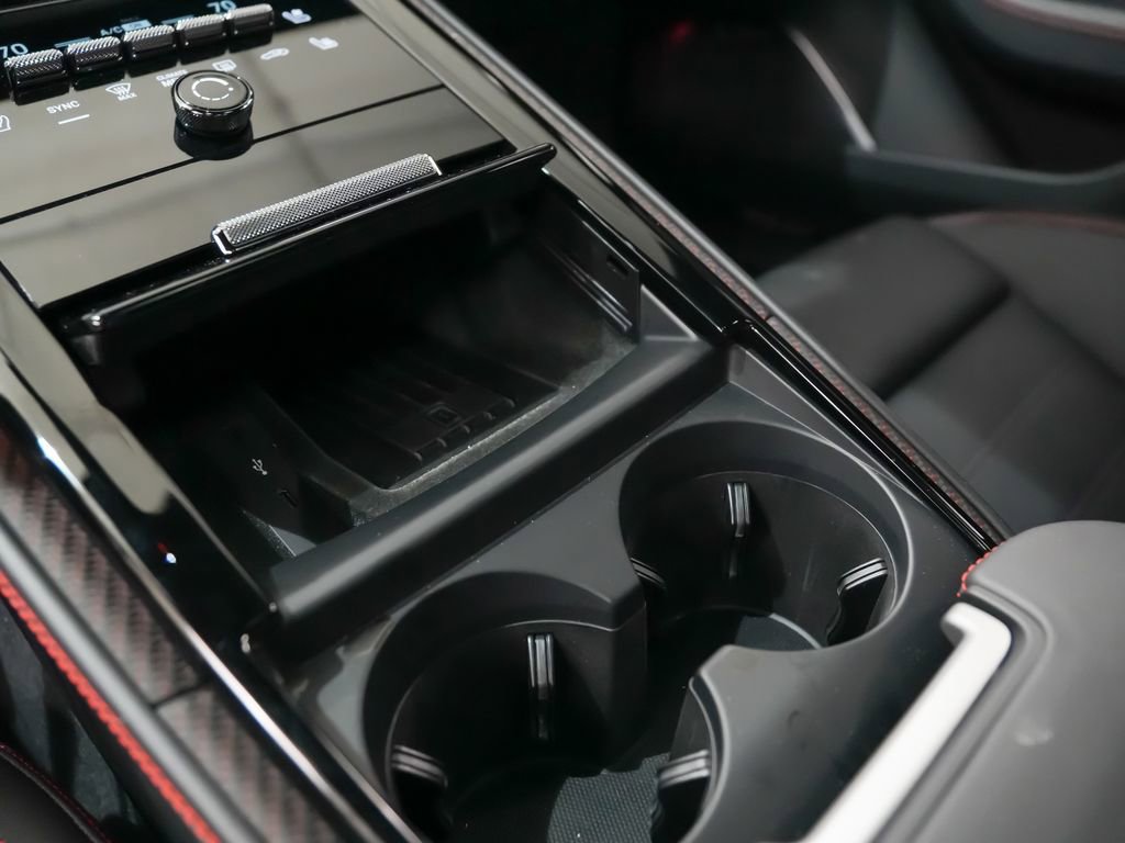 Used 2025 Porsche Panamera GTS image 33