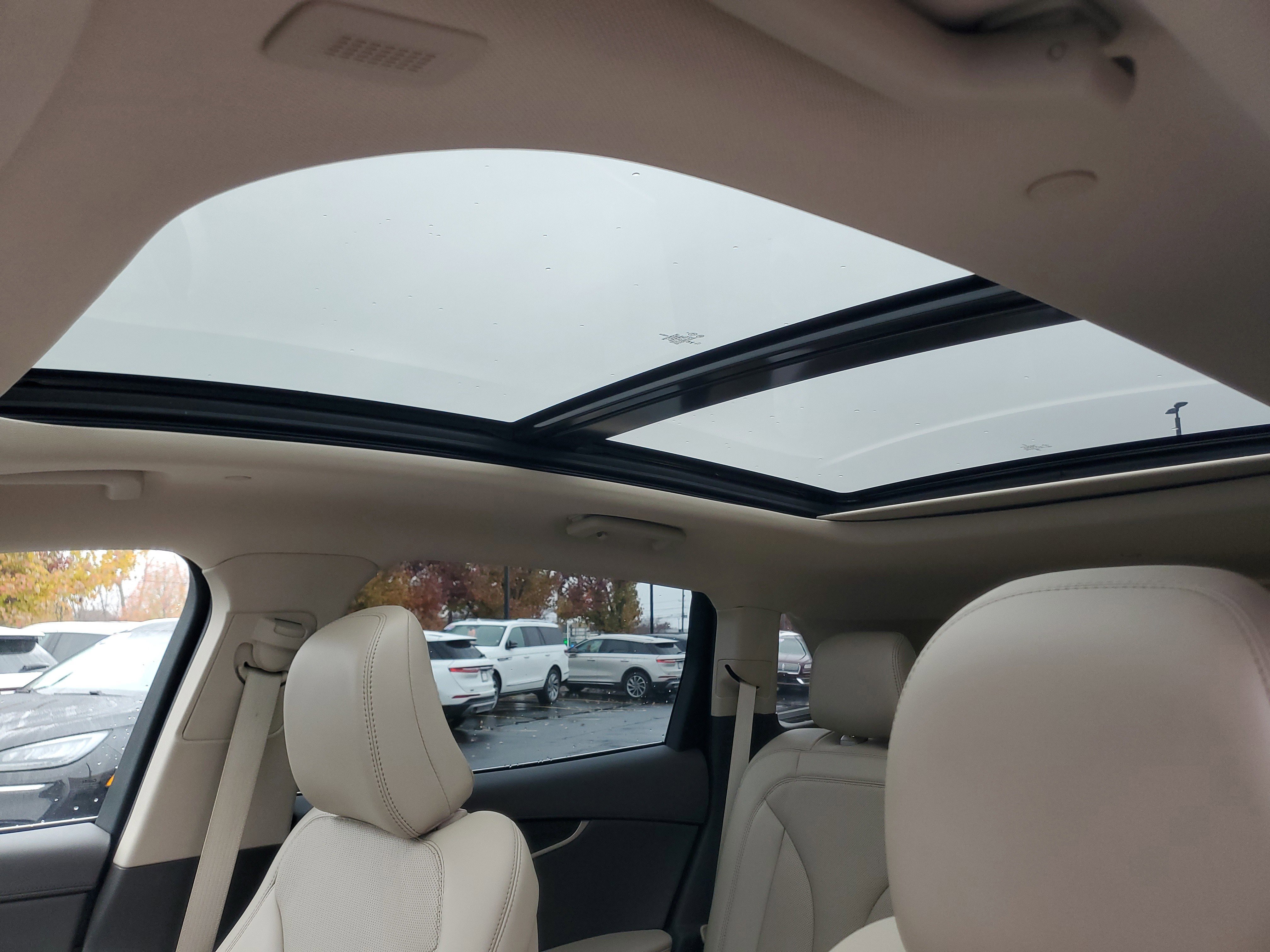 Certified 2023 Lincoln Nautilus Reserve image 11