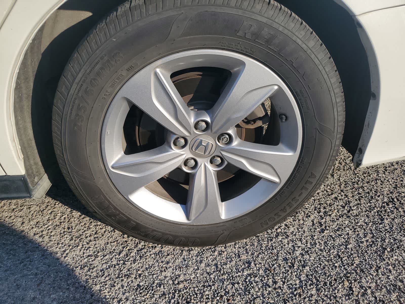 Used 2019 Honda Odyssey EX-L image 12