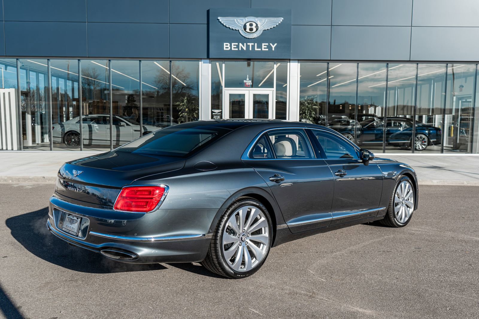 Certified 2026 Bentley Flying Spur Plug-In Hybrid image 12