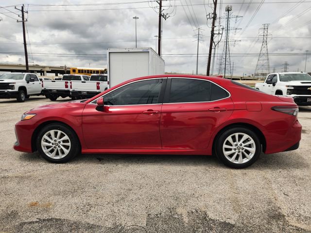 Used 2024 Toyota Camry LE FWD image 4