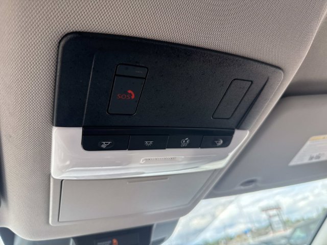 Used 2024 Nissan Rogue SV AWD/4WD image 27