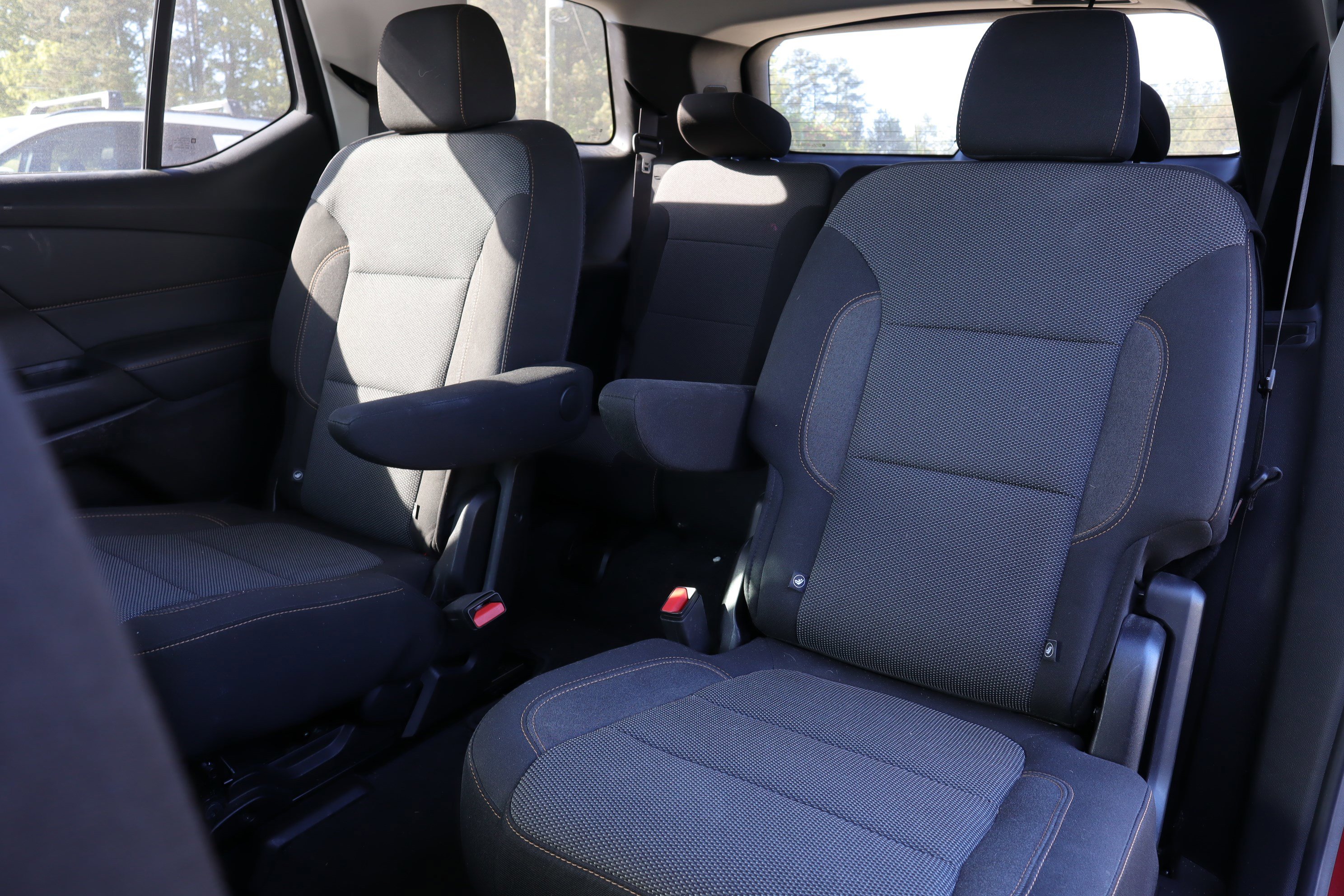 Used 2021 Chevrolet Traverse LT image 8