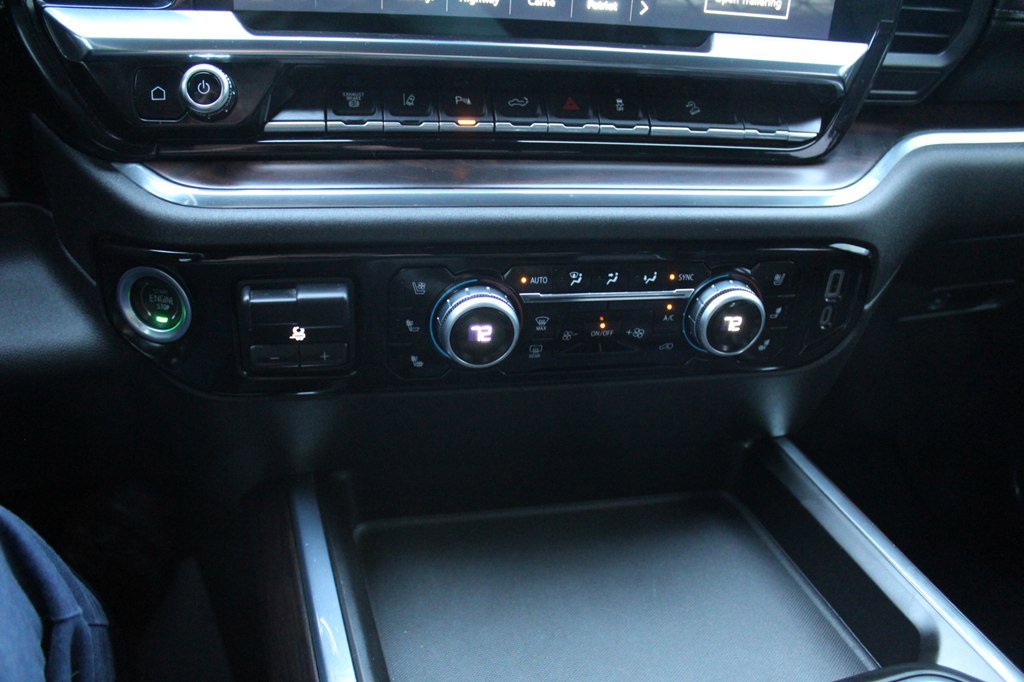 Used 2024 GMC Sierra 2500 SLT w/ SLT Convenience Package image 17