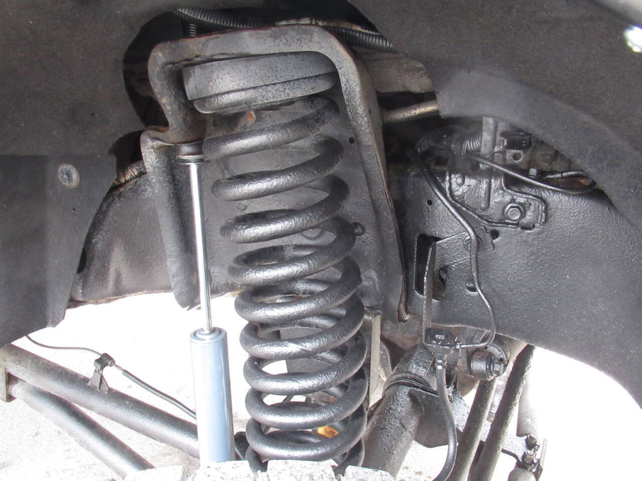 Used 2015 Ford F350 Lariat w/ Chrome Package image 6