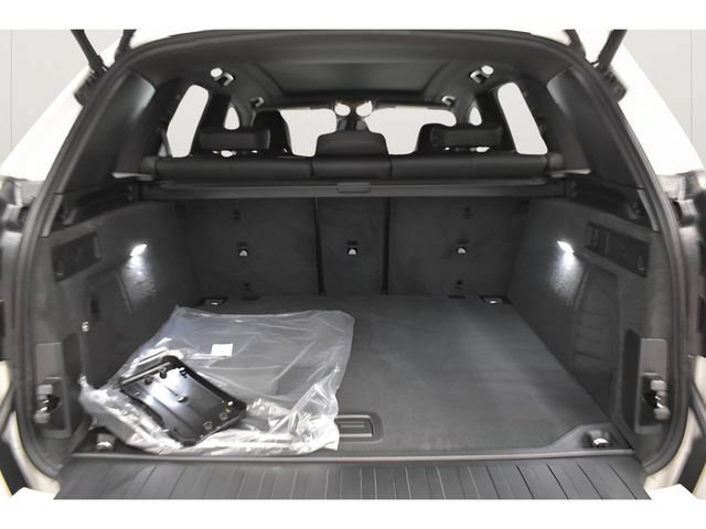 New 2026 BMW X5 xDrive40i w/ M Sport Package AWD/4WD image 18
