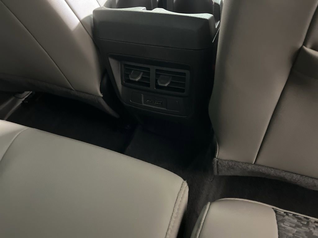 Certified 2024 Chevrolet Colorado ZR2 w/ Technology Package image 10