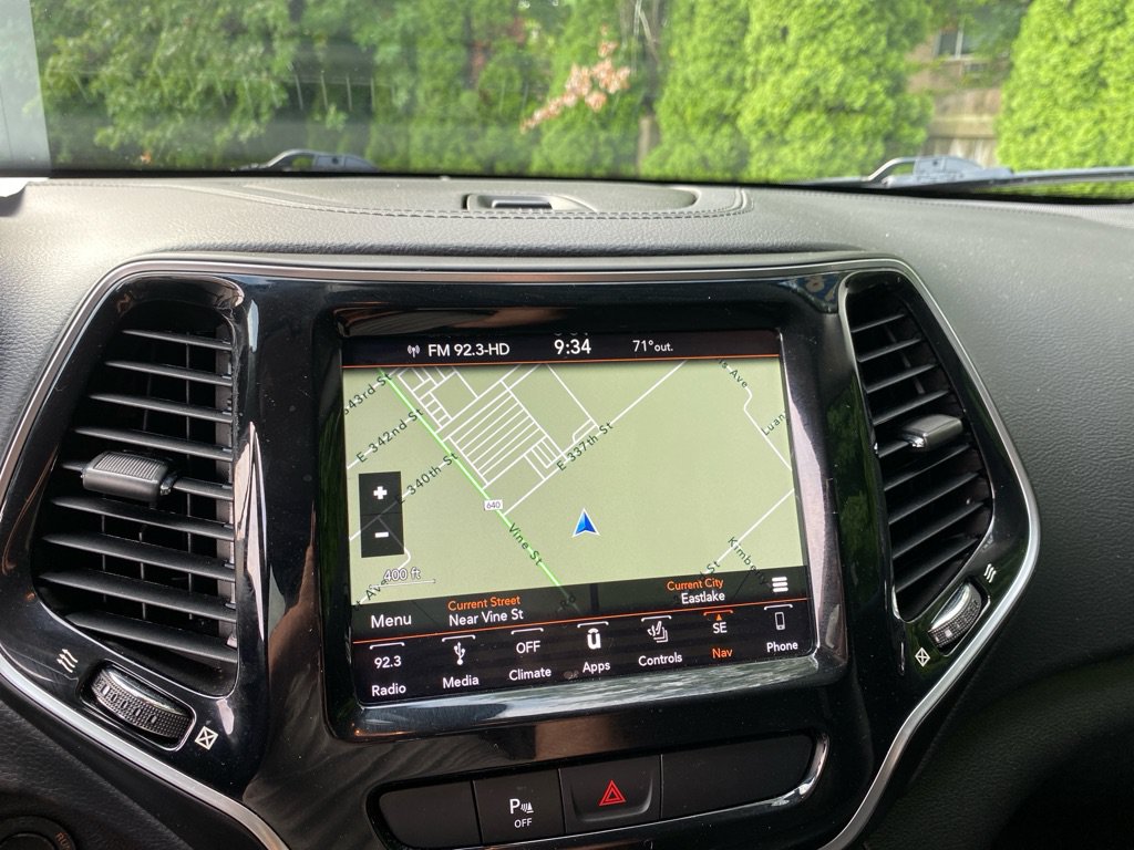 Used 2019 Jeep Cherokee Limited AWD/4WD image 15