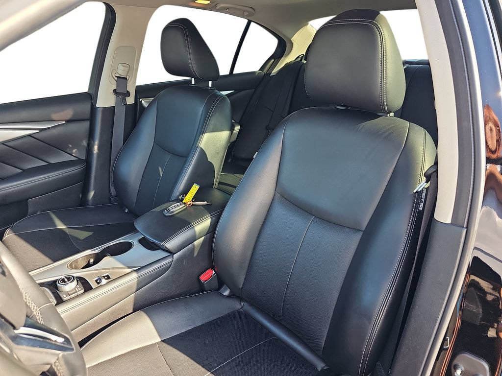 Used 2023 INFINITI Q50 Luxe w/ Cargo Package RWD image 15