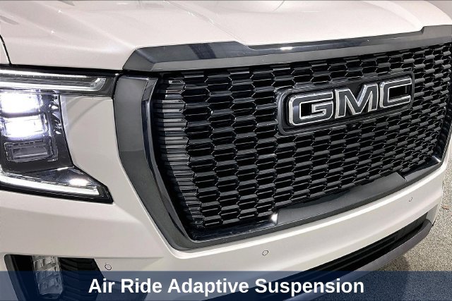 Used 2024 GMC Yukon XL Denali Ultimate AWD/4WD image 44