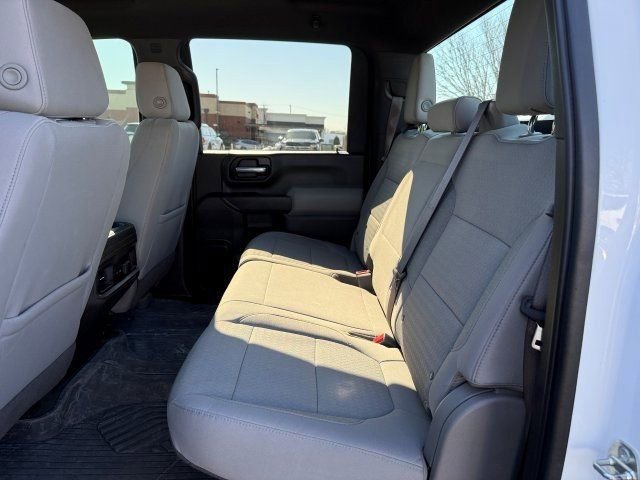 Used 2021 Chevrolet Silverado 2500 LT w/ Convenience Package image 17