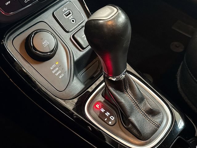Used 2019 Jeep Compass Limited AWD/4WD image 17
