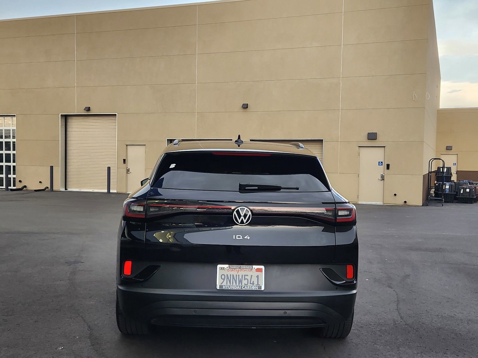 Used 2024 Volkswagen ID.4 Pro image 30