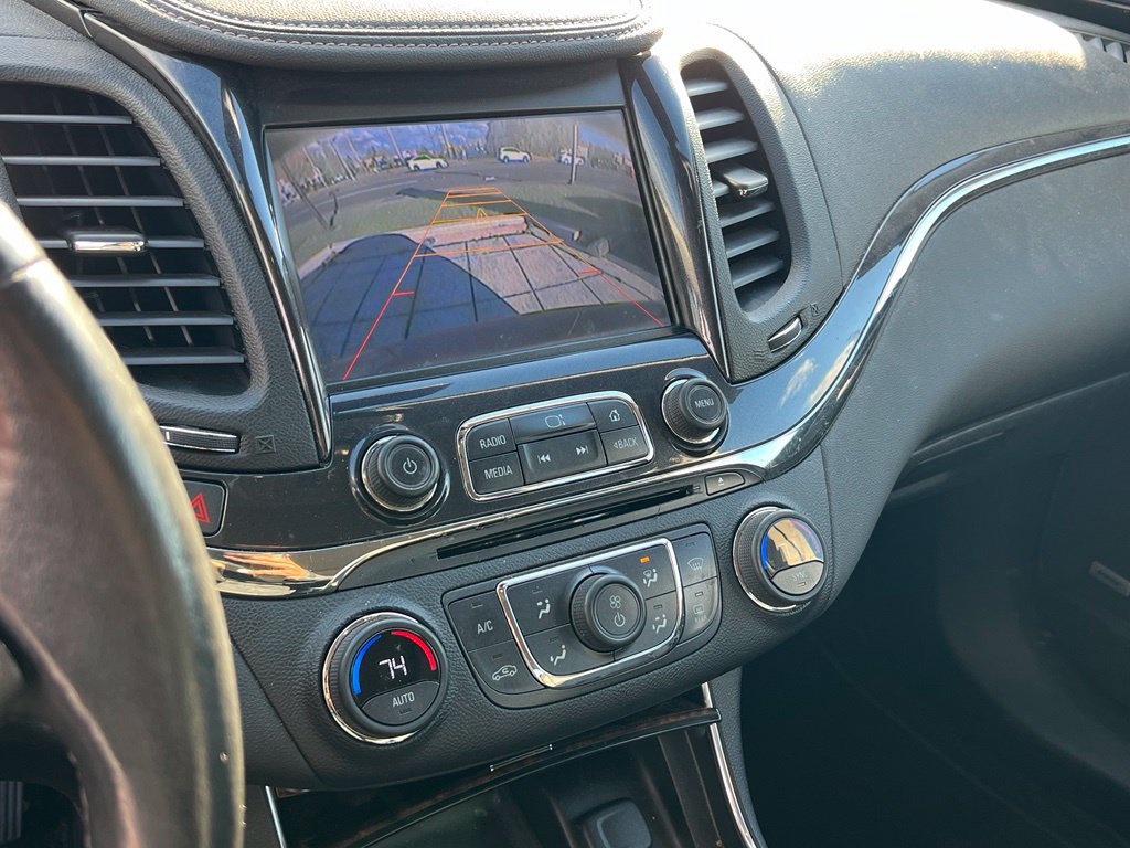 Used 2015 Chevrolet Impala LTZ FWD image 21