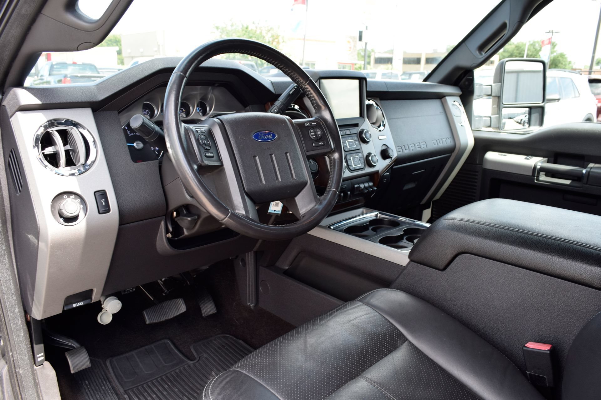 Used 2015 Ford F350 Lariat w/ Lariat Ultimate Package AWD/4WD image 15