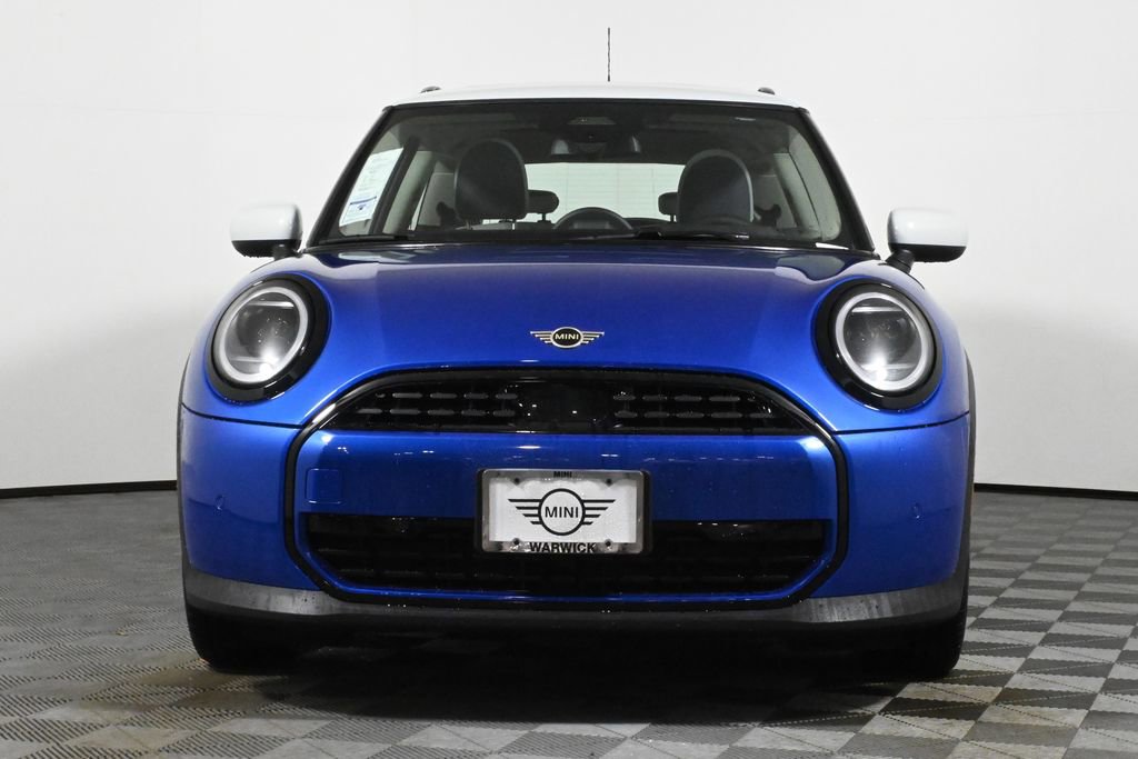 Used 2025 MINI Cooper 2-Door Hardtop image 10