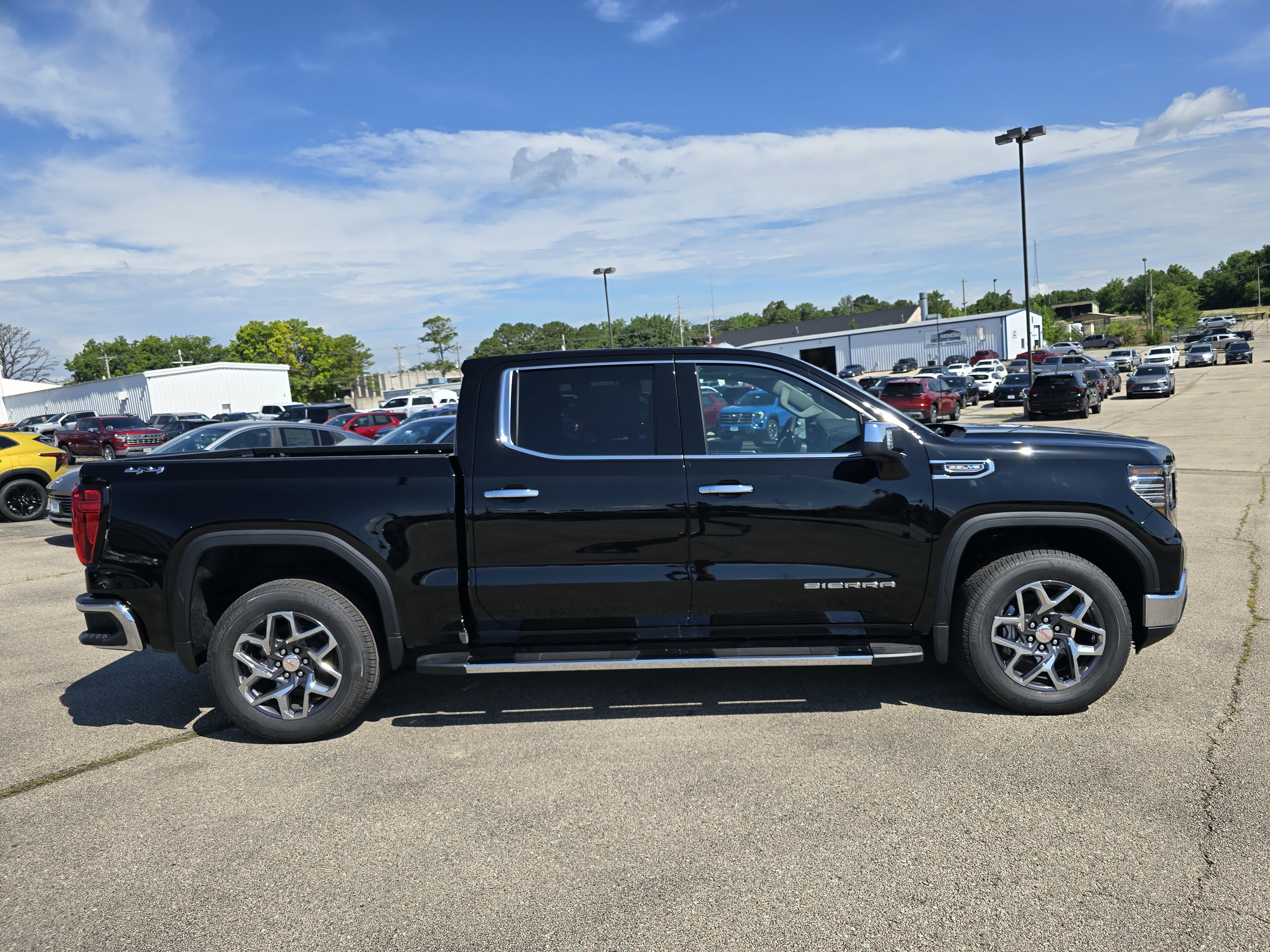 New 2025 GMC Sierra 1500 SLT w/ SLT Convenience Package image 2
