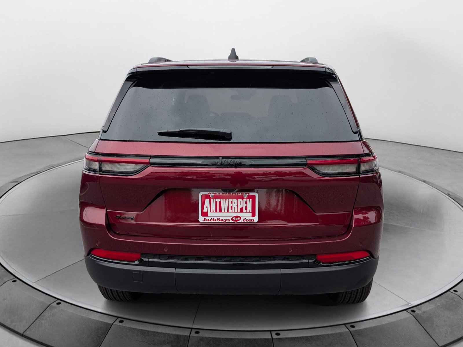 New 2025 Jeep Grand Cherokee Altitude AWD/4WD image 4