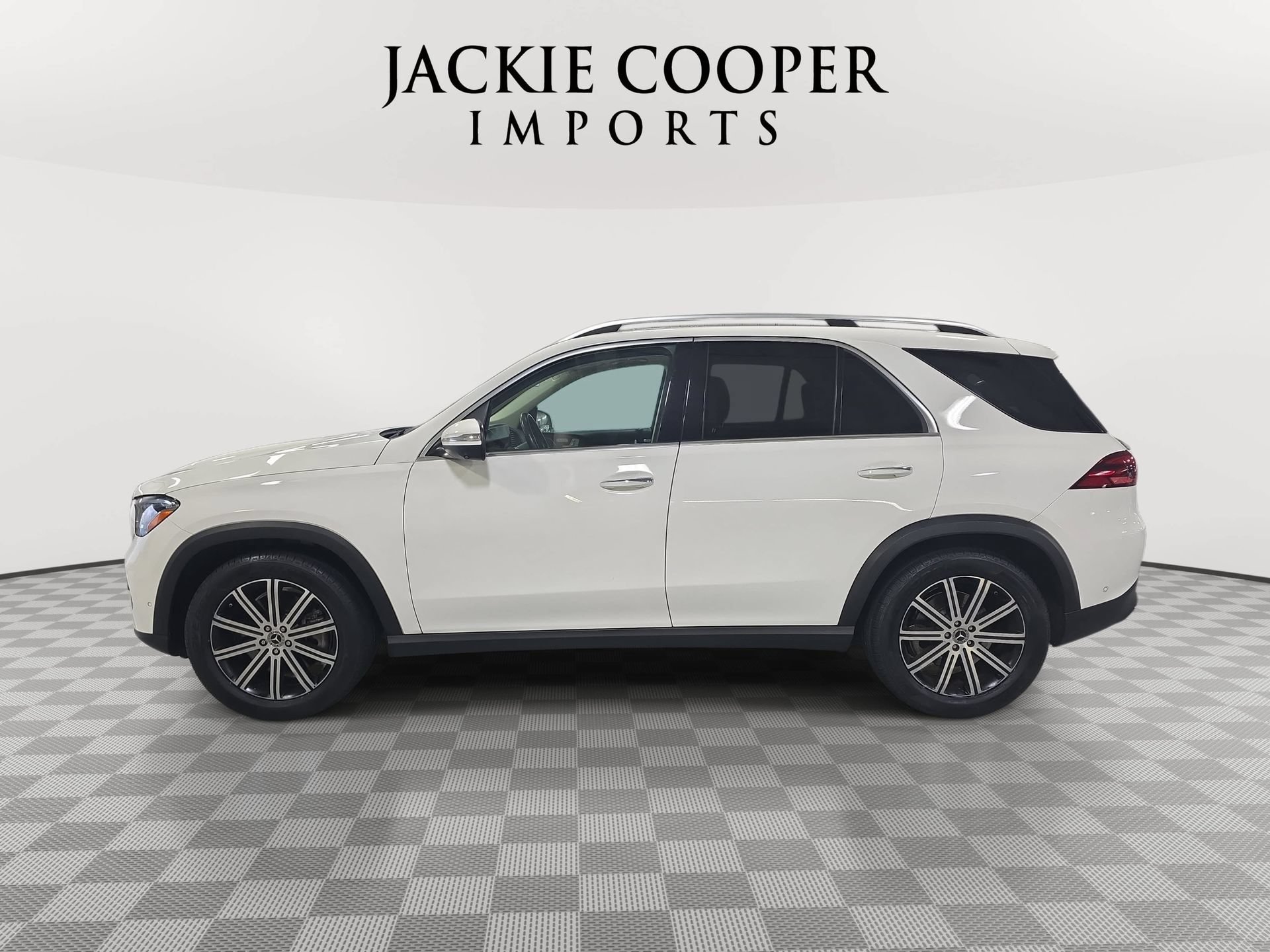 Certified 2024 Mercedes-Benz GLE 450 4MATIC image 8