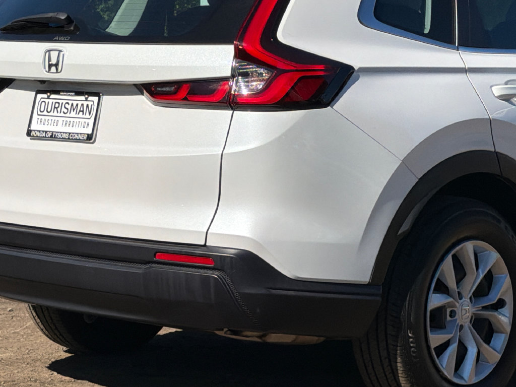 Used 2024 Honda CR-V LX image 6