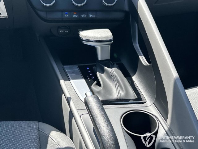 New 2026 Hyundai Elantra SE FWD image 16