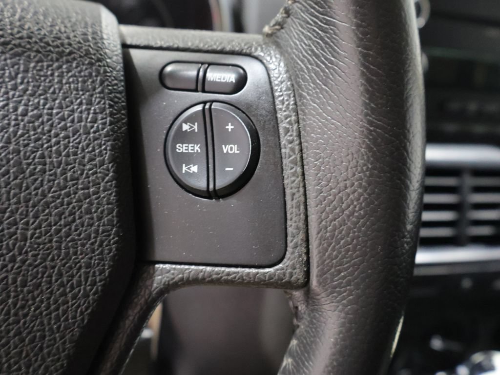 Used 2010 Ford Explorer XLT AWD/4WD image 32