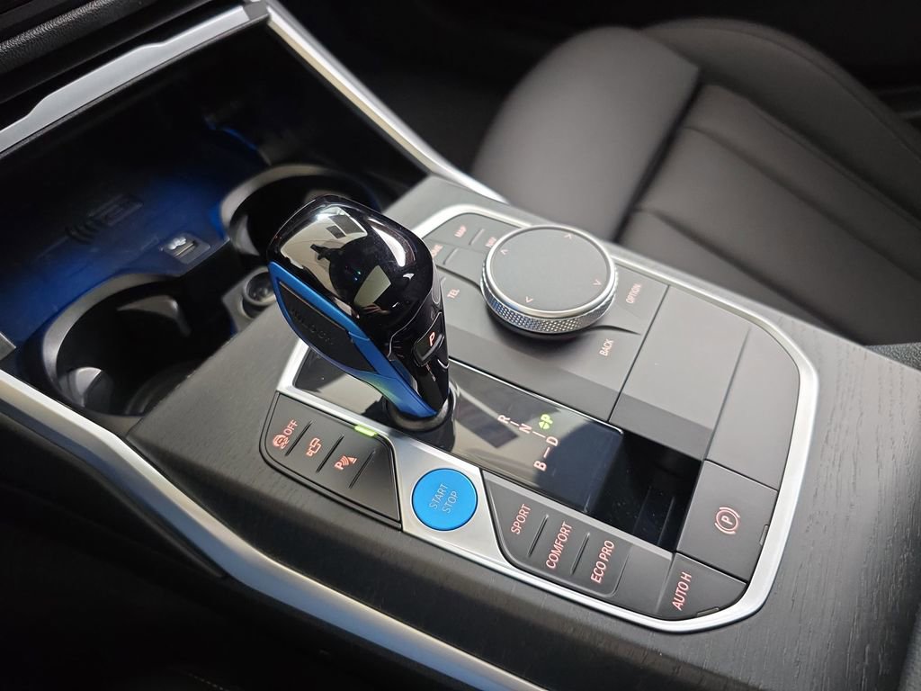 Used 2023 BMW i4 eDrive35 w/ Premium Package image 28