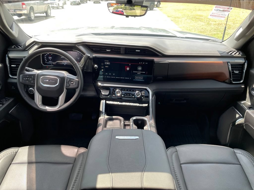 Used 2024 GMC Sierra 2500 Denali w/ Denali Reserve Package AWD/4WD image 34