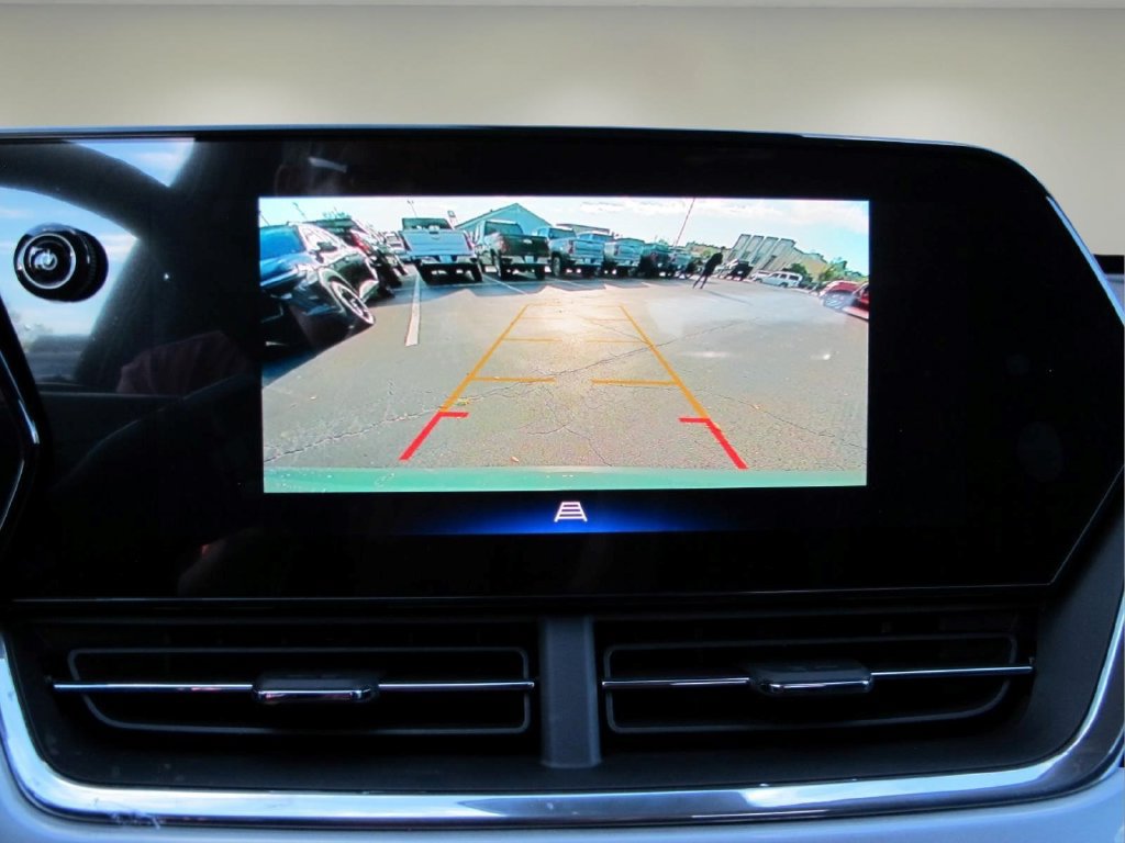 New 2026 Chevrolet Trax LT w/ Driver Confidence Package FWD image 17