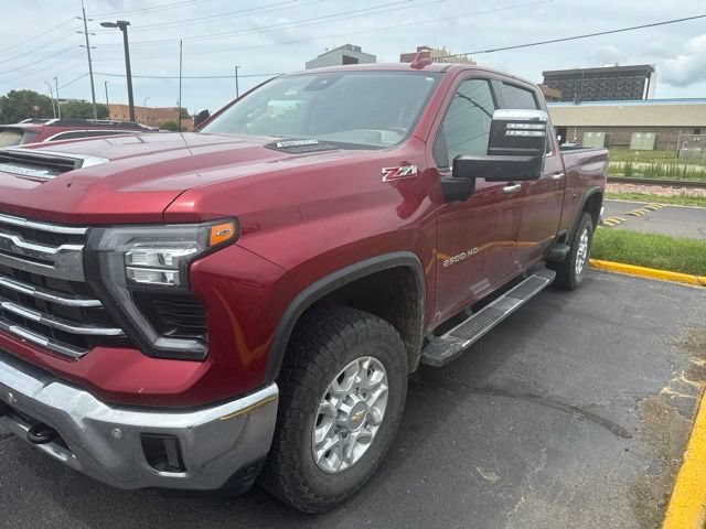 Used 2024 Chevrolet Silverado 2500 LTZ w/ LTZ Convenience Package AWD/4WD image 36