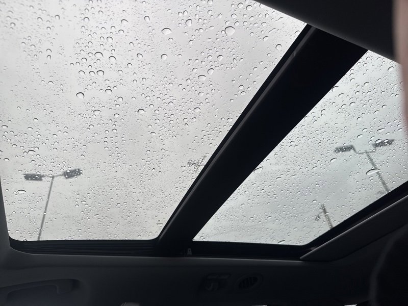 Used 2022 Ford Explorer XLT w/ Equipment Group 202A image 22