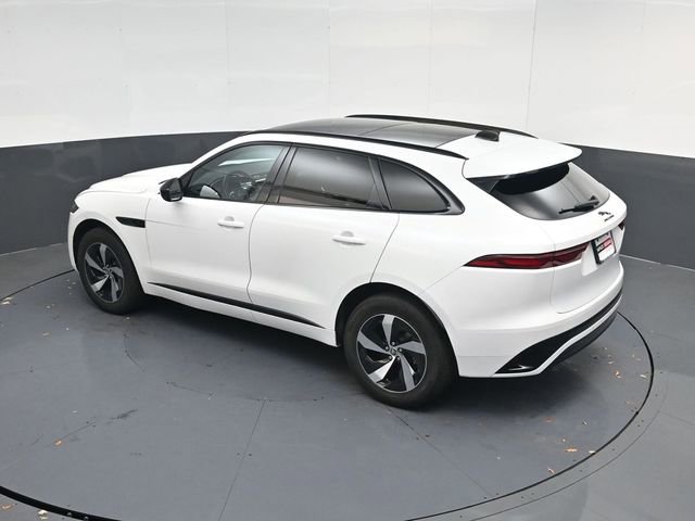 Used 2025 Jaguar F-PACE R-Dynamic S image 46