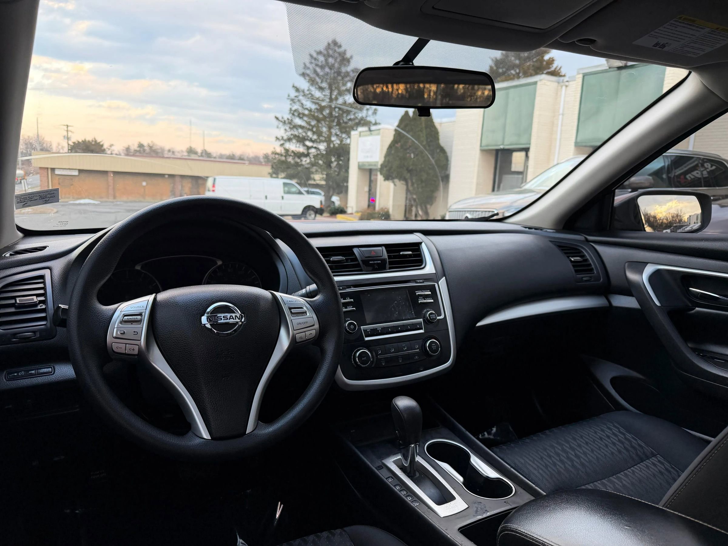 Used 2018 Nissan Altima 2.5 S w/ S Convenience Package image 15