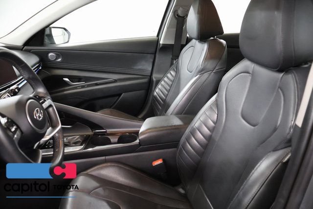 Used 2023 Hyundai Elantra Limited FWD image 11