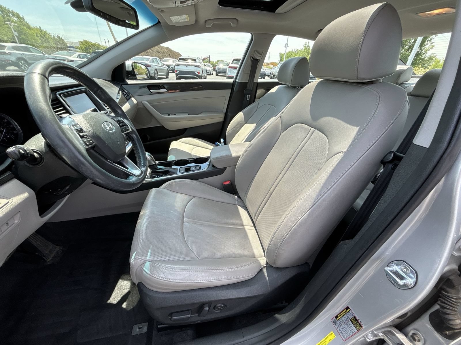 Used 2018 Hyundai Sonata Limited FWD image 12