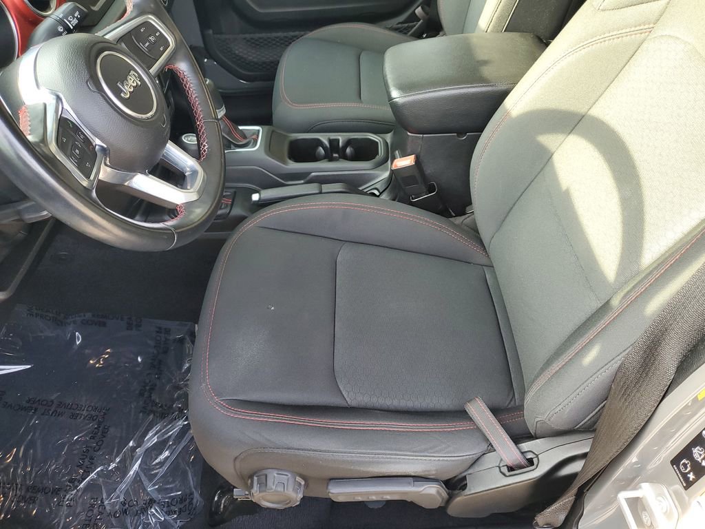 Used 2020 Jeep Gladiator Rubicon w/ Trailer Tow Package image 18