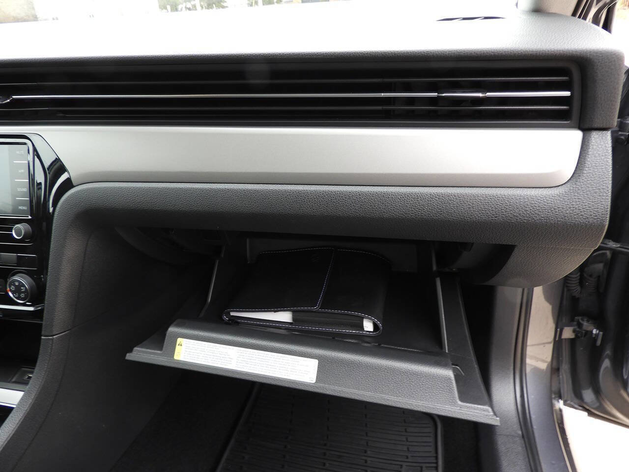 Used 2021 Volkswagen Passat 2.0T S w/ Luggage Net & Mats Package image 34