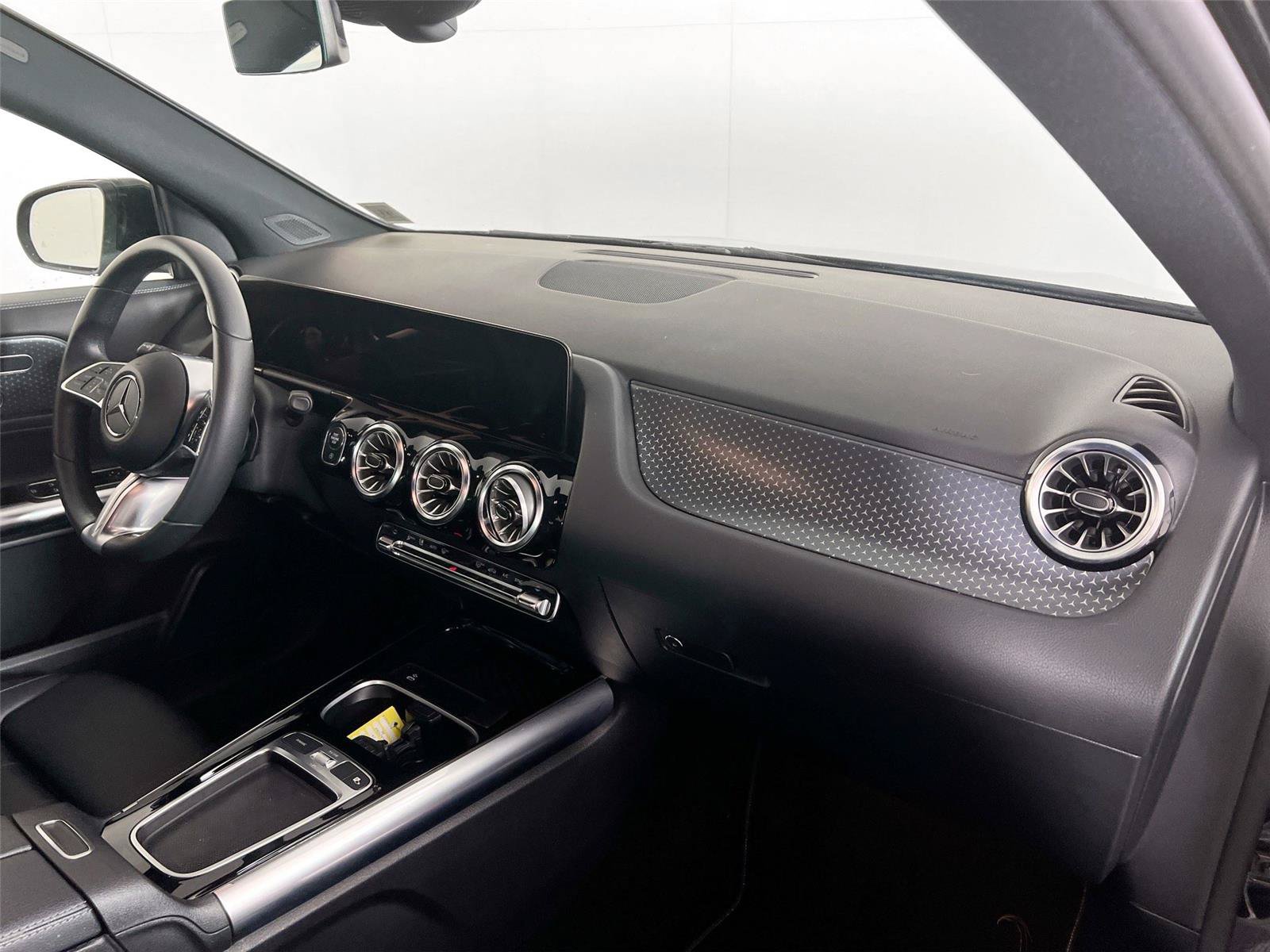 Certified 2024 Mercedes-Benz GLA 250 4MATIC image 28