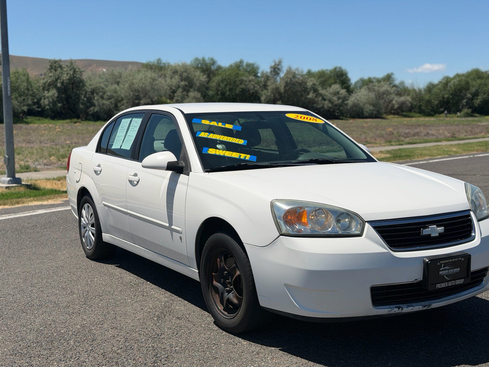 Used 2008 Chevrolet Malibu LT FWD image 2
