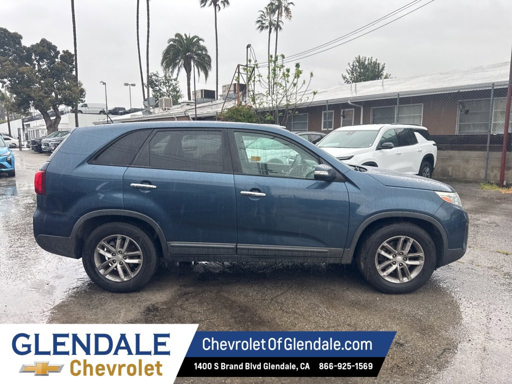 Used 2014 Kia Sorento LX image 8