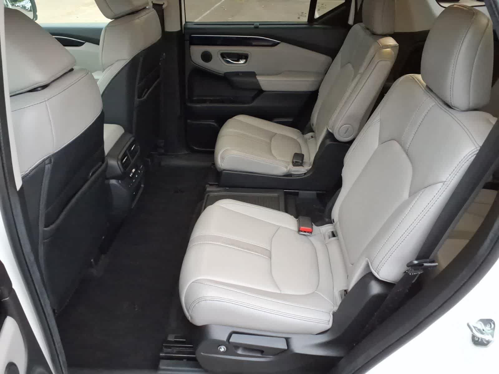 Certified 2024 Honda Pilot EX-L image 9