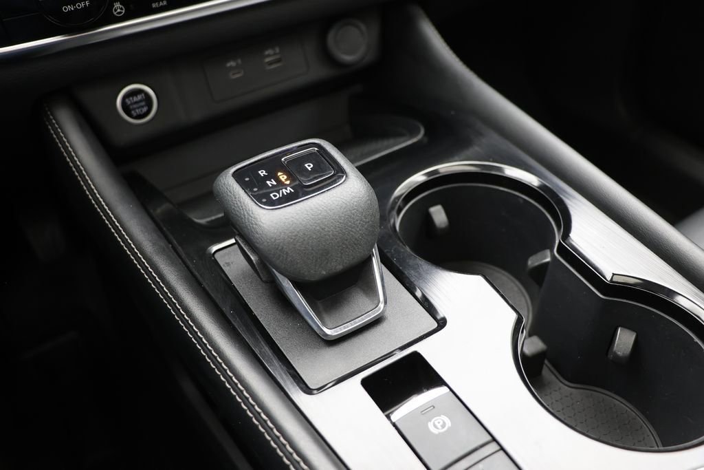 Used 2023 Nissan Rogue SL w/ SL Premium Package image 26