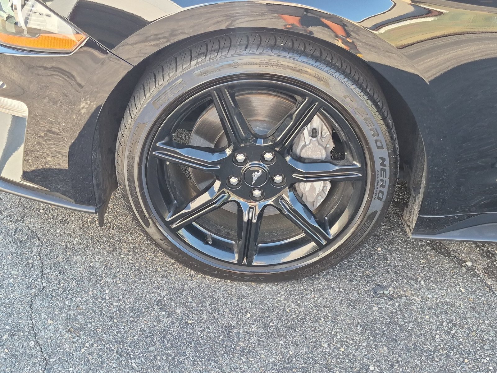 Used 2020 Ford Mustang GT Premium w/ Equipment Group 401A RWD image 9