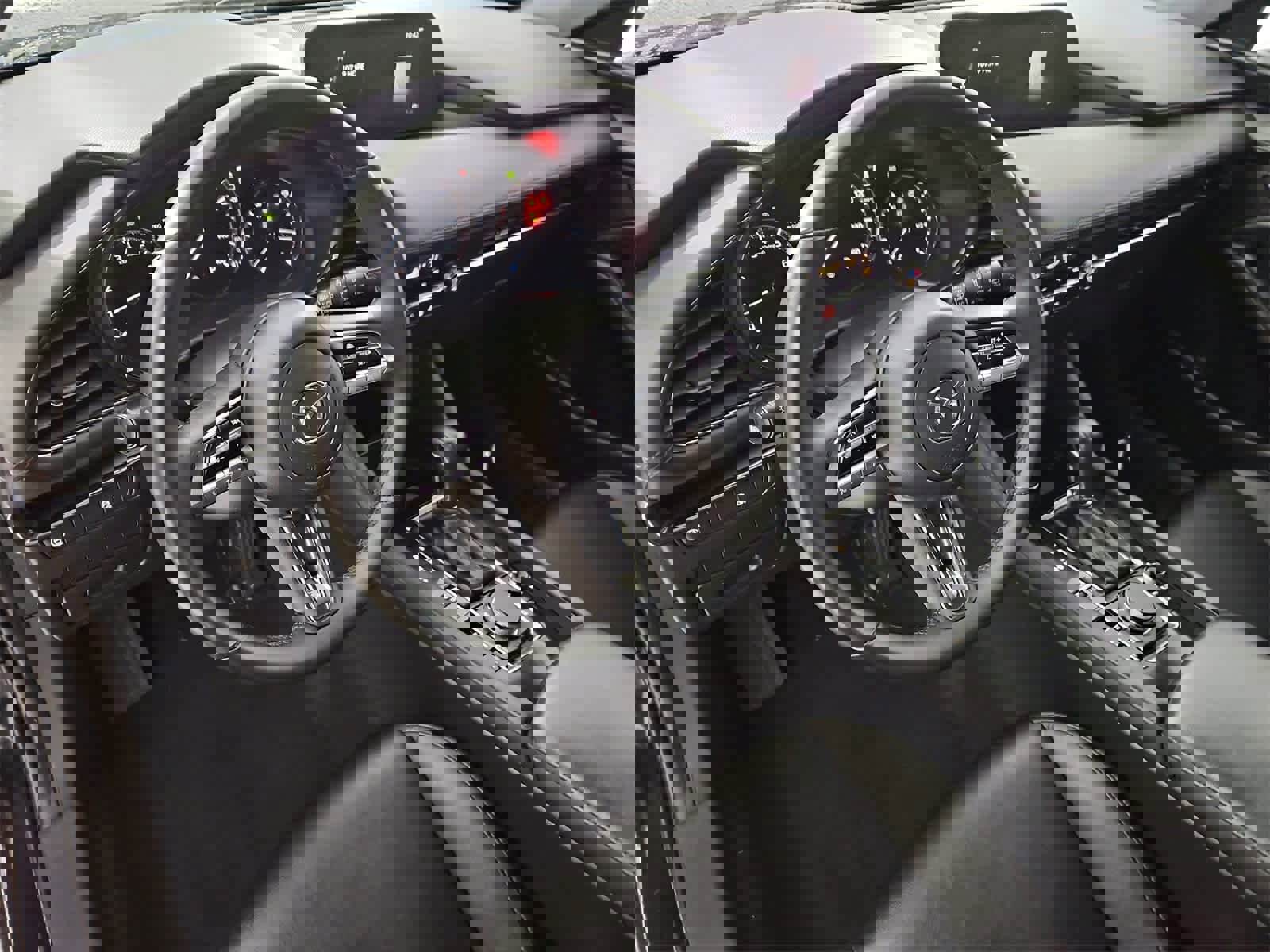 Used 2019 MAZDA MAZDA3 Hatchback image 2