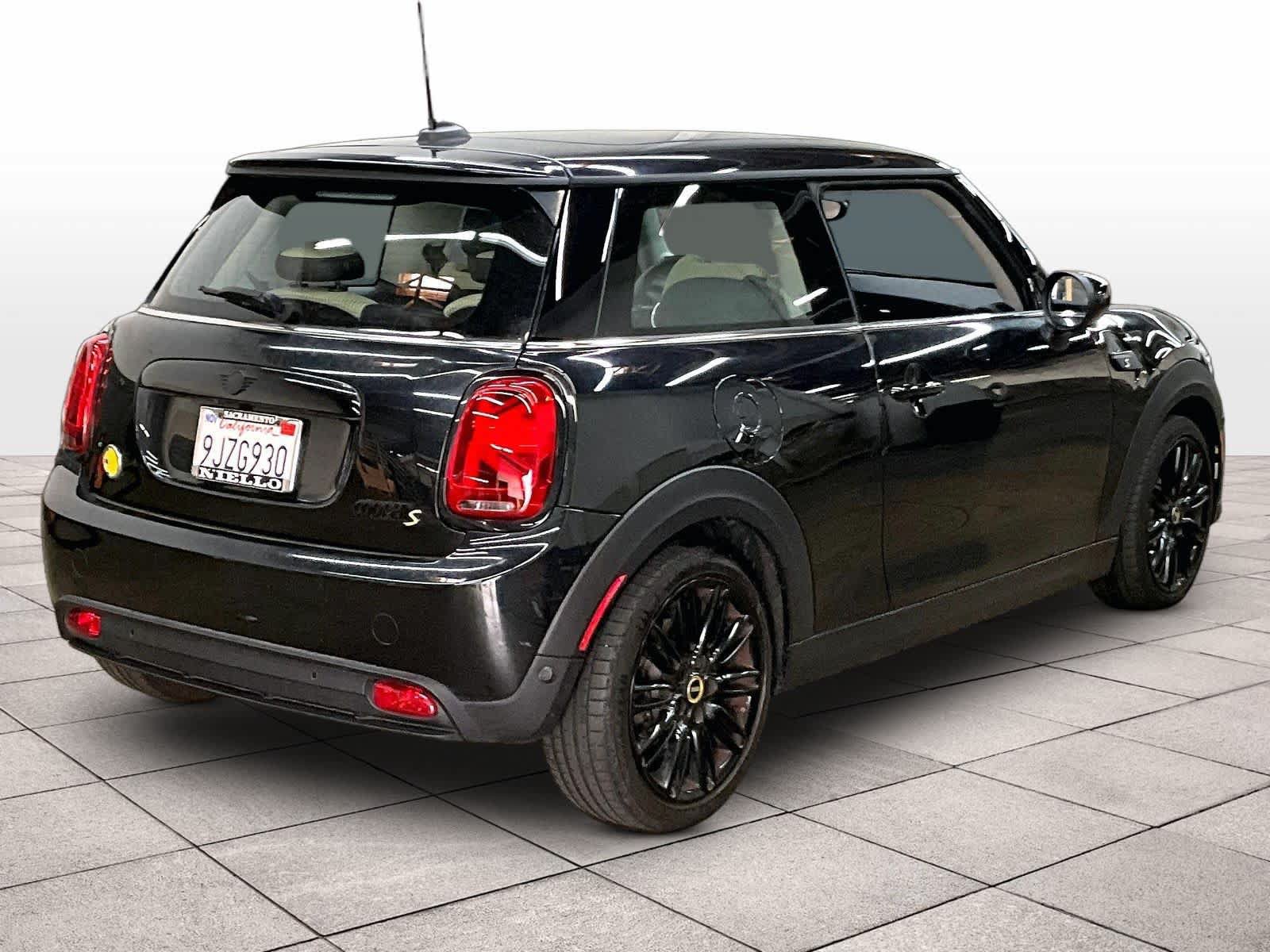 Used 2024 MINI Cooper SE FWD image 15