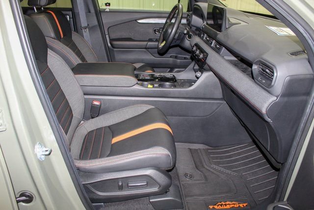 Used 2026 Honda Passport TrailSport image 16