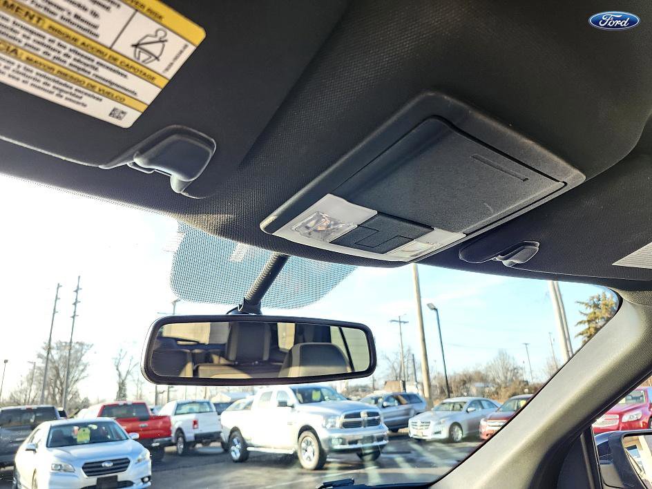 Used 2017 Ford Explorer XLT w/ Equipment Group 202A image 23