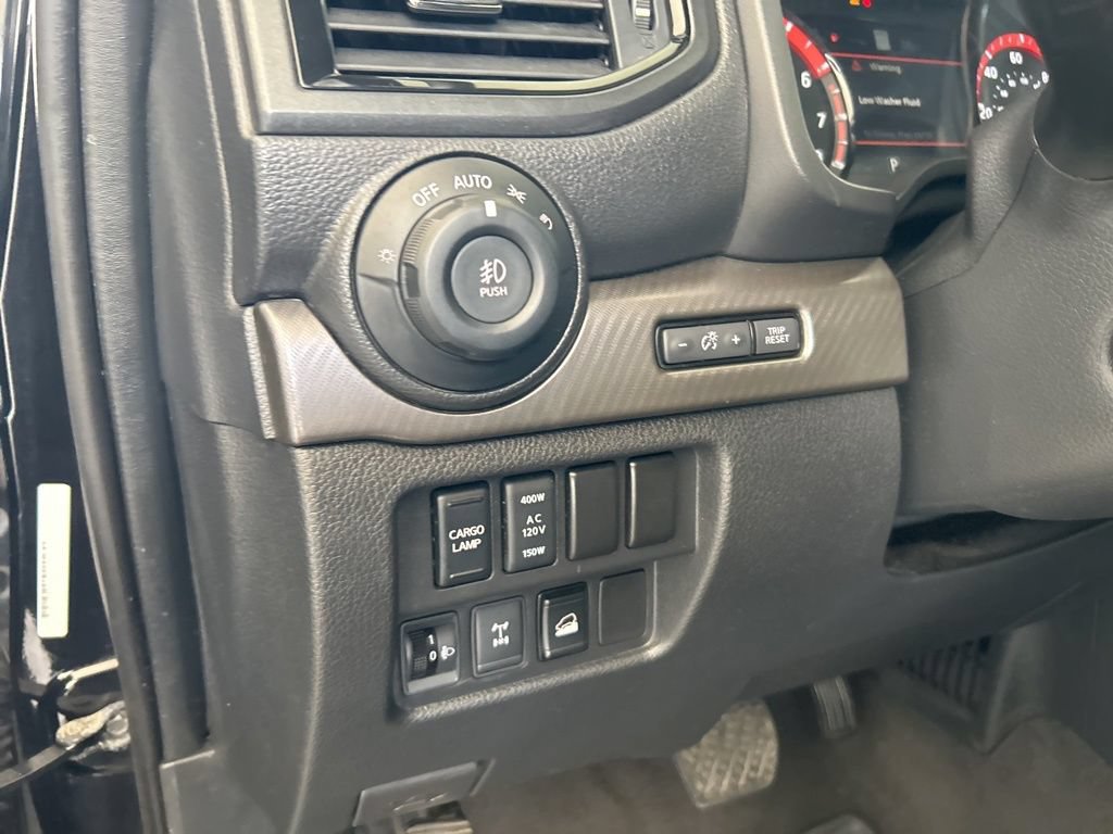 Used 2021 Nissan Titan PRO-4X w/ Pro-4x Convenience Package AWD/4WD image 48