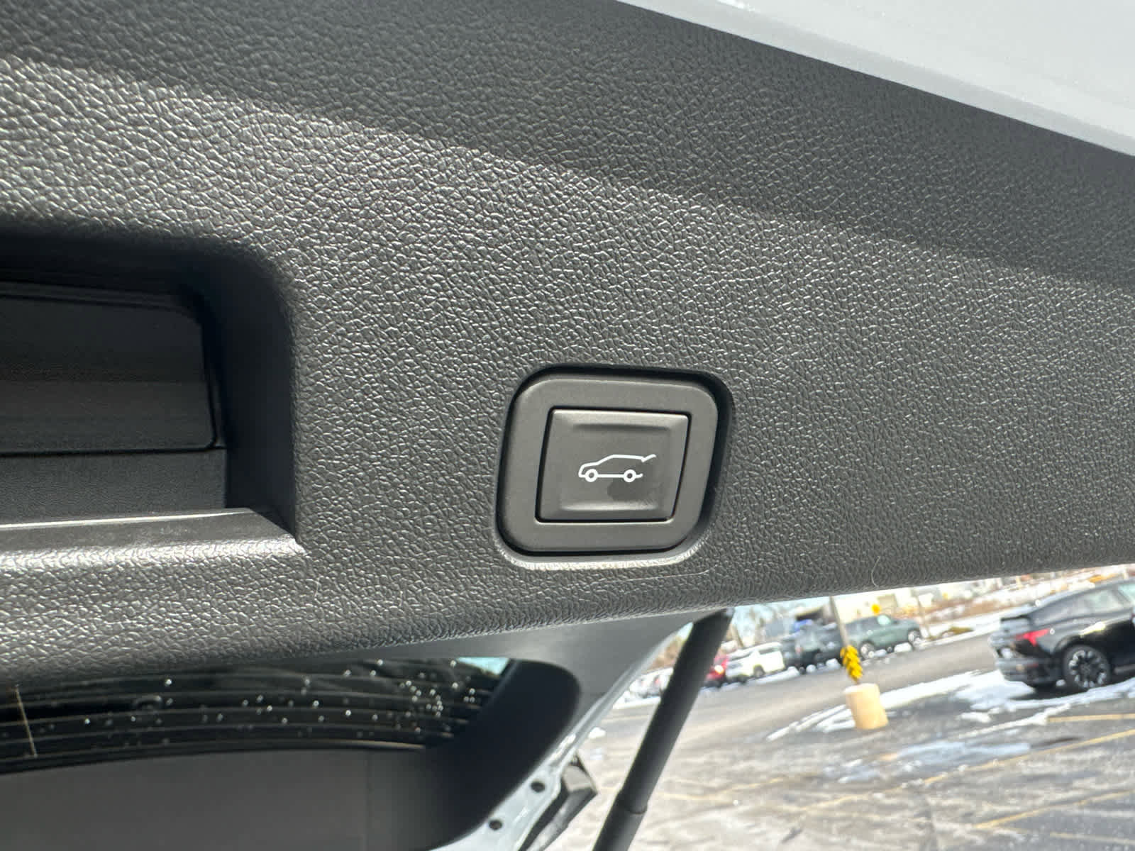 New 2026 Chevrolet Traverse RS w/ LPO, Floor Liner Package image 16