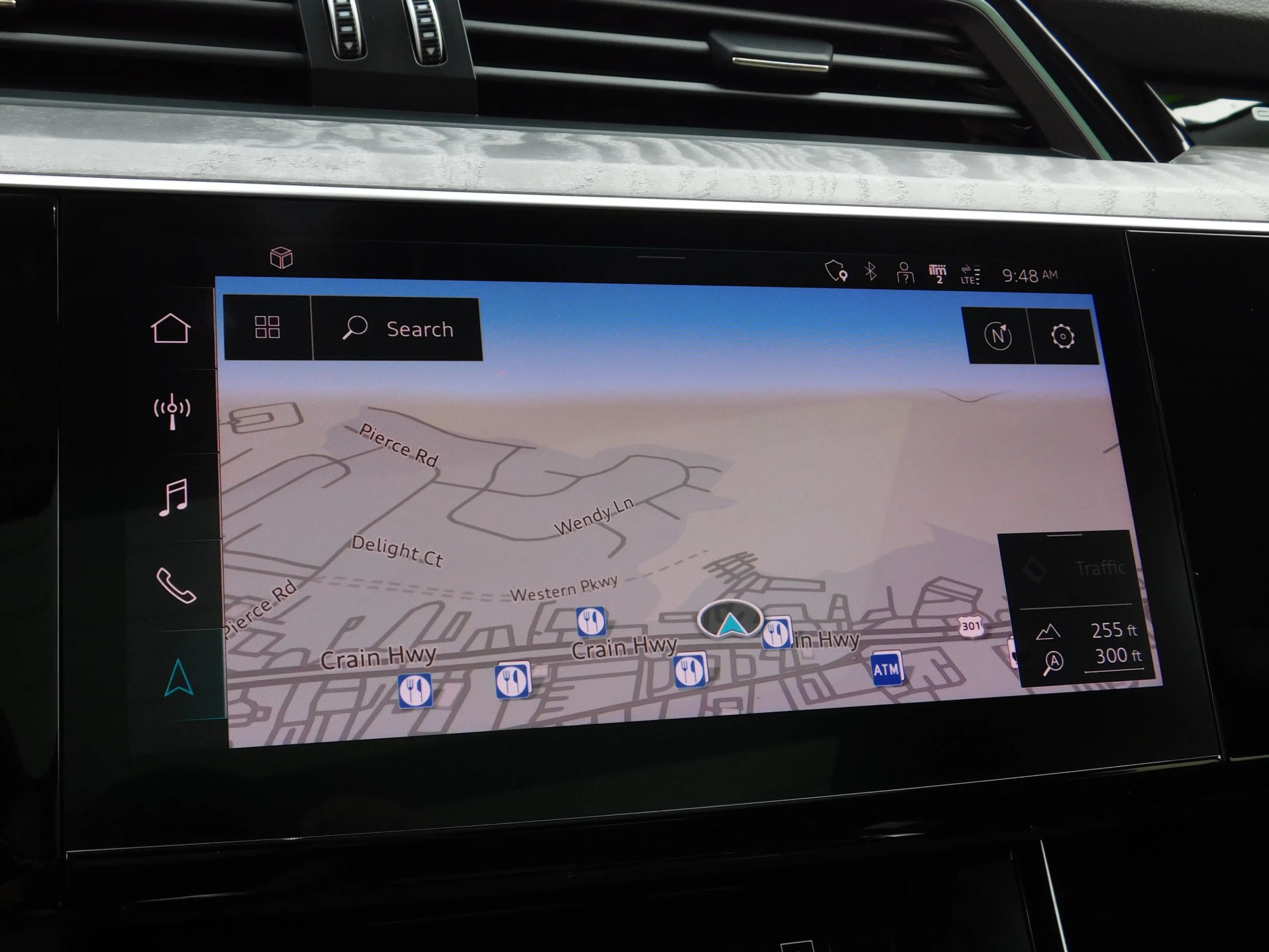 Used 2021 Audi e-tron Premium w/ Convenience Plus Package AWD/4WD image 24